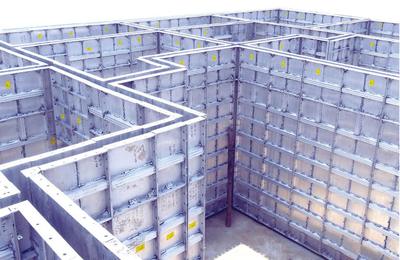 鋁模板施工與凈水設(shè)備的應(yīng)用與協(xié)同