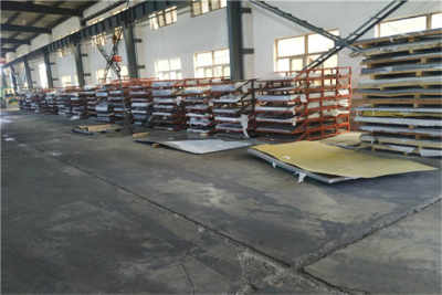 黔西南100×100×4不銹鋼方管價格及其在凈水設(shè)備中的應(yīng)用